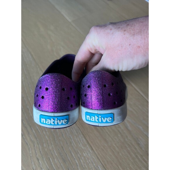 Native Shoes size 1 - Picture 3 of 6